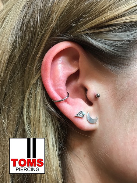 Conchpiercing14.jpg