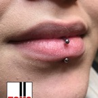 Labretpiercing1.jpg