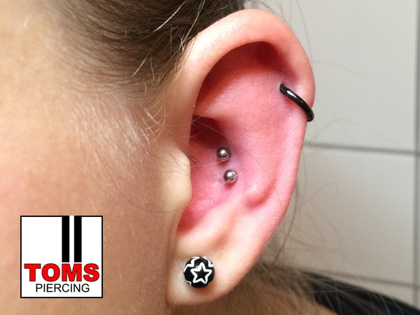 Conchpiercing3.jpg